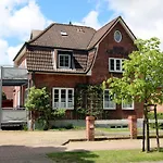 Badestra_e 94_ Whg_ 2_ Haus Am Wal * Wyk auf Föhr